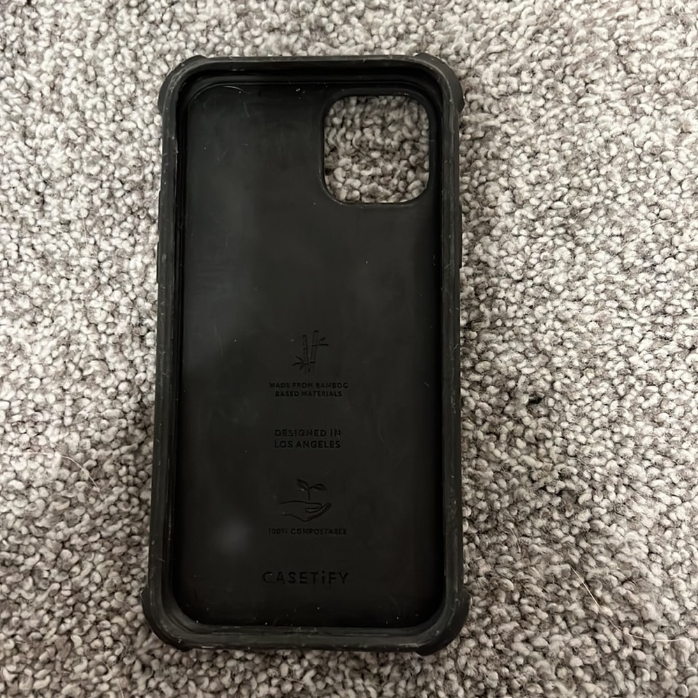 iphone 13pro - Picture 2 of 9